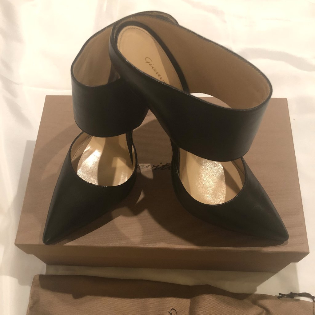 Gianvito Rossi Leather Mules Black Size 39